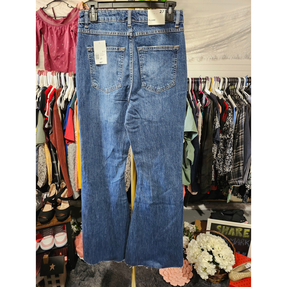 Size 27 Forever 21 Embroidered Flare Jean - Picture 2 of 3
